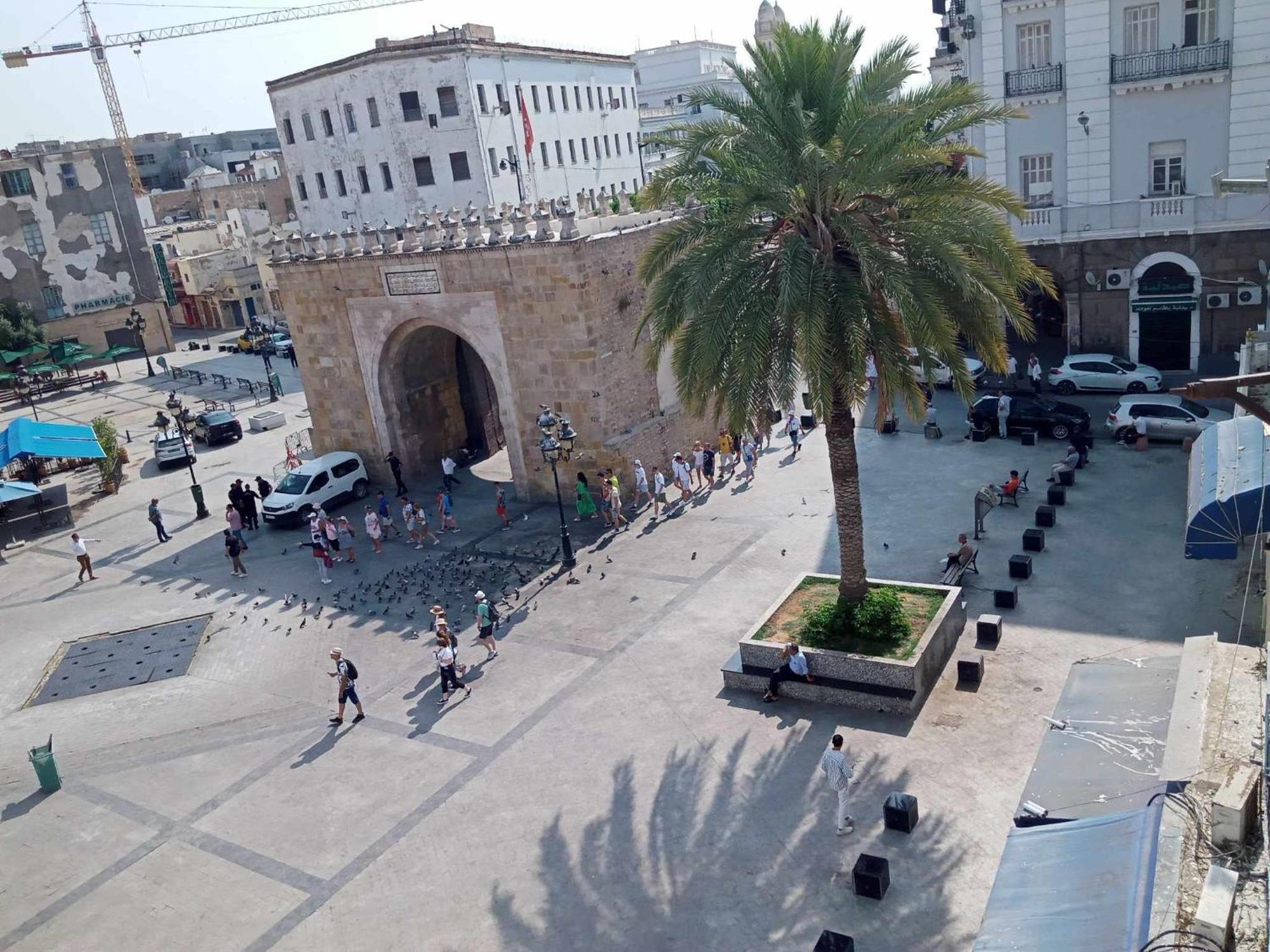 Hotel Marhaba - Beb Bhar Tunis Buitenkant foto